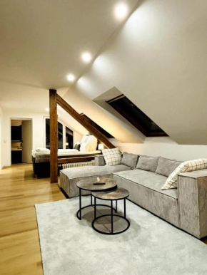 Dachgeschoss Klima 3x Queen Size Balkon Kuche TV